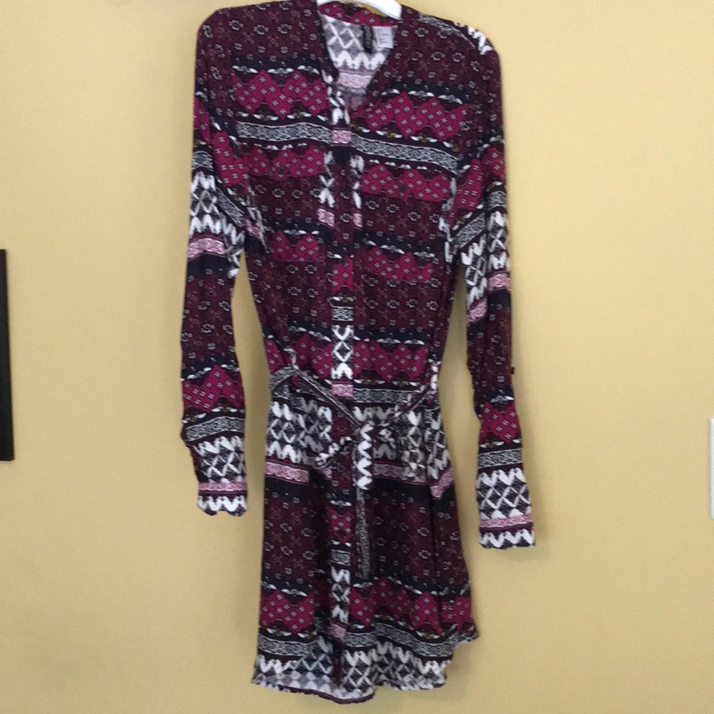 Women’s multi-patterned long sleeve dress
